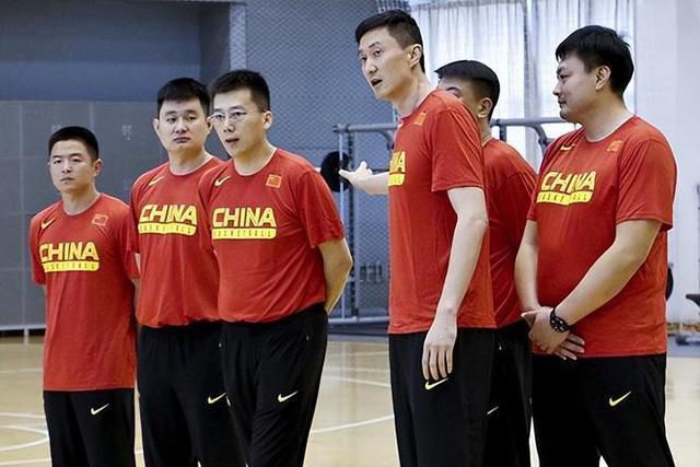 瓜迪奥拉在接受采访时说道：“我为俱乐部和球员们感到骄傲，我们实现了一个杰出的成就。